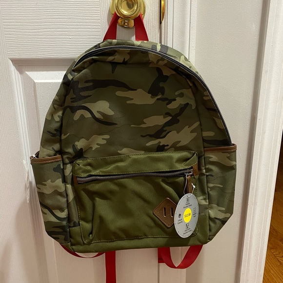 Backpack - Picture 1 of 2